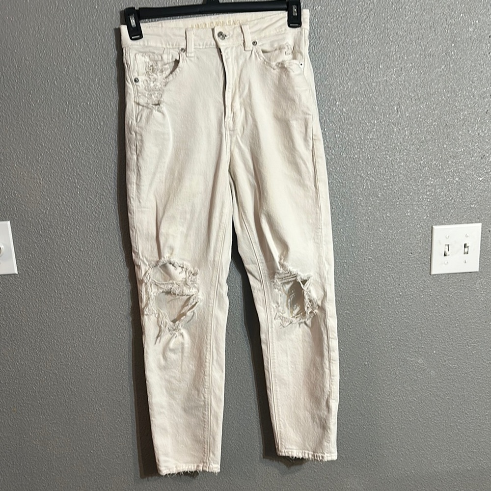 American Eagle Outfitters High Rise Distressed Jeans - Cream